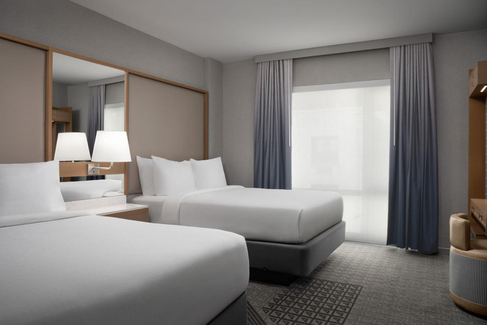 Springhill Suites By Marriott New York Manhattan Times Square Bagian luar foto