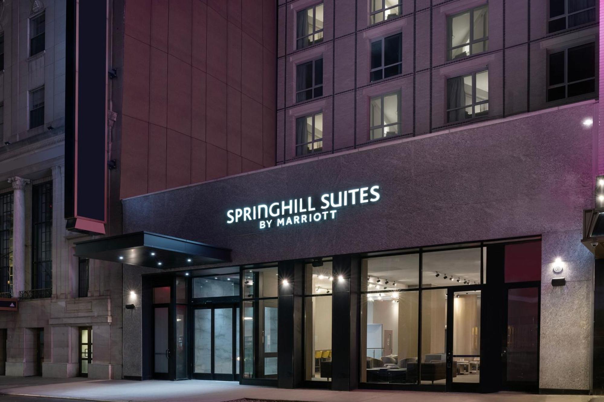 Springhill Suites By Marriott New York Manhattan Times Square Bagian luar foto