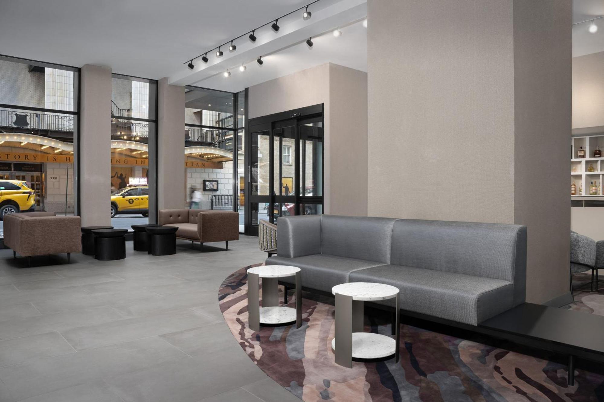Springhill Suites By Marriott New York Manhattan Times Square Bagian luar foto